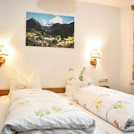 Hotel Gasthaus Alpenrose Gramais Zimmer foto