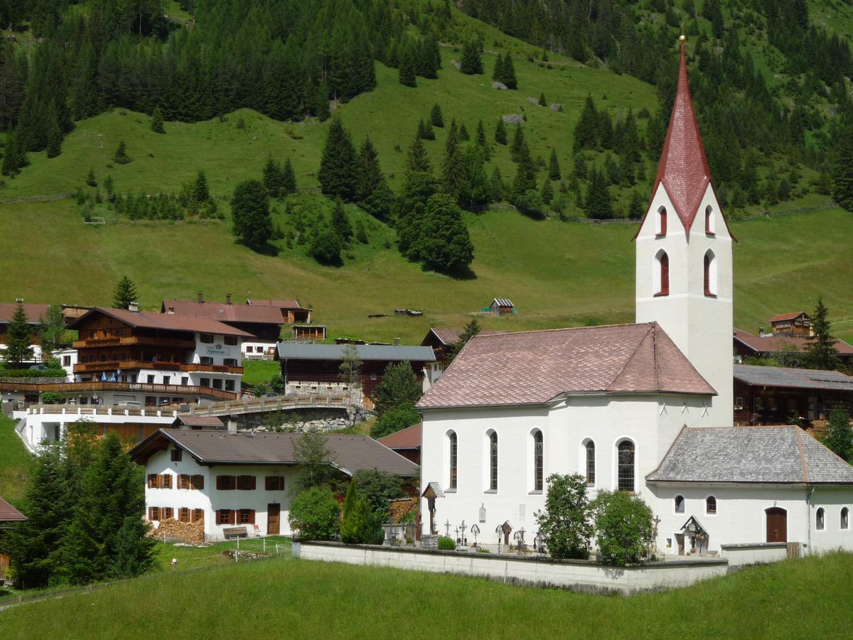 Hotel Gasthaus Alpenrose Gramais Exterior foto