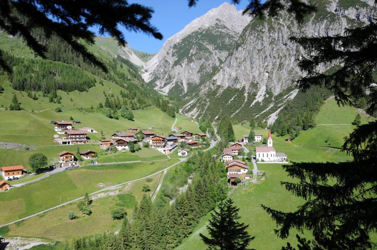 Hotel Gasthaus Alpenrose Gramais Exterior foto